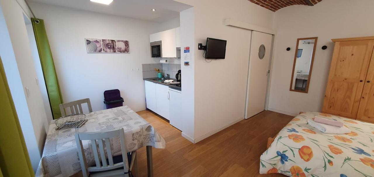Au Petivall Studio Achicourt 외부 사진