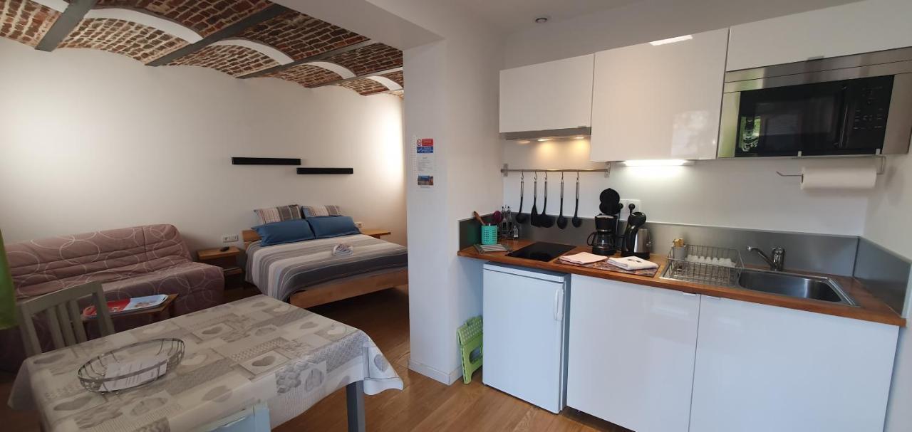 Au Petivall Studio Achicourt 외부 사진